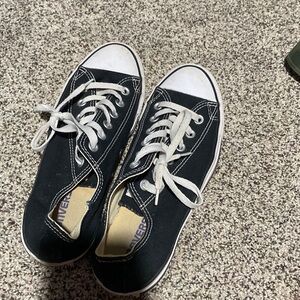 Women’s converse shoe